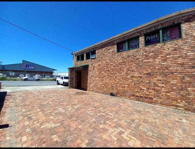 825M² WAREHOUSE FOR SALE IN NORTH END